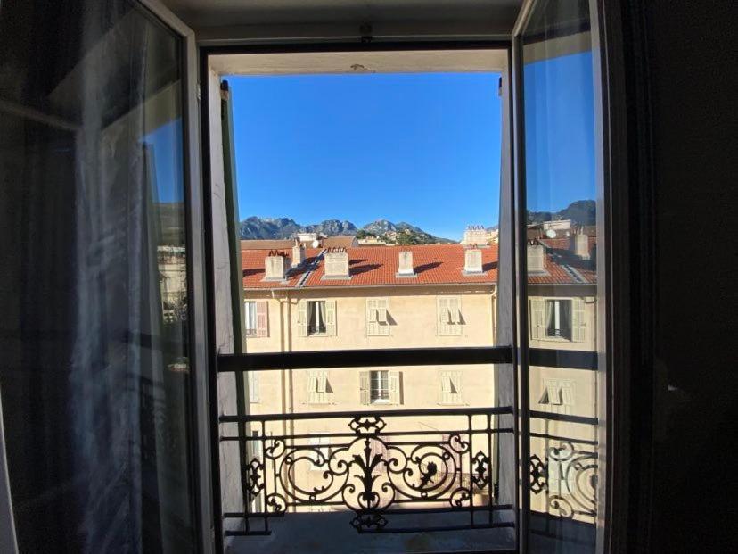 "Dans Les Toits De La Ville" Plein Centre Et Mer Menton Buitenkant foto